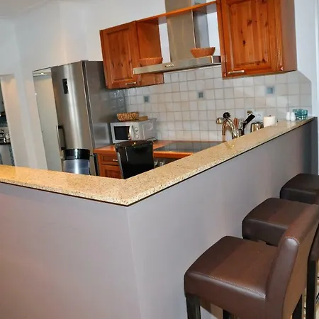 Apartmenthaus Am Zimmerplatz * 호프하임암타우누스