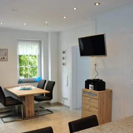 Apartmenthaus Am Zimmerplatz 아파트 *