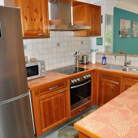Apartmenthaus Am Zimmerplatz 아파트 *